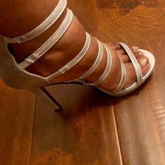 Sandals - Picture 5 of 6